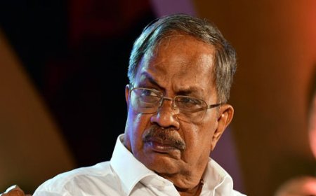 ഒരു യുഗാന്ത്യം:  എം ടി എന്ന രണ്ടക്ഷരം ഇനിയില്ല, കഥകളുടെ പെരുന്തച്ചൻ യാത്രയായി