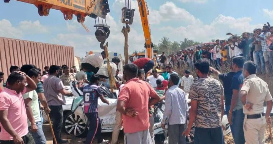 ബെംഗളൂരുവിൽ കണ്ടെയ്‌നർ ട്രക്ക് എസ്‌യുവിയിലേക്ക് മറിഞ്ഞ് 6 പേർ മരിച്ചു