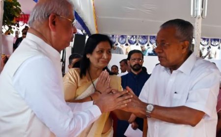 കേരളത്തിലെ ജനങ്ങൾ സിംഹങ്ങൾ; കേരളത്തിൻ്റെ കാഴ്ചപ്പാടിനെ പ്രശംസിച്ച് ഗവർണർ രാജേന്ദ്ര വിശ്വനാഥ് അർലേക്കർ