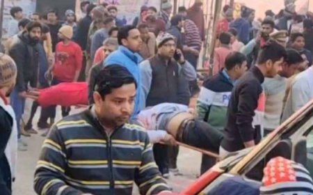 'ലഡ്ഡു മഹോത്സവ'ത്തിനിടെ വാച്ച് ടവർ തകർന്നുവീണു