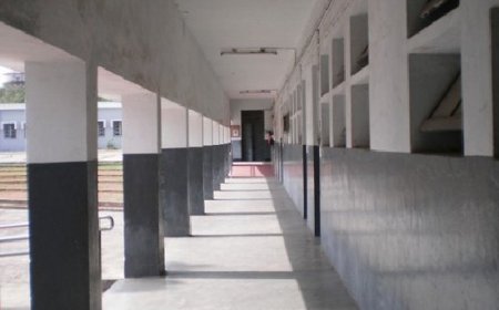 കേരളത്തില്‍ രണ്ട് ജില്ലകളിലെ വിദ്യാഭ്യാസസ്ഥാപനങ്ങൾക്ക് ‍അവധി