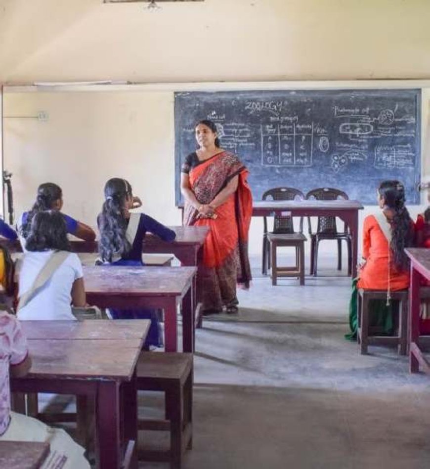 വയനാട്ടിൽ അഞ്ചുവർഷമായിട്ടും ശമ്പളം ലഭിക്കാത്ത 150 ഓളം അധ്യാപകര്‍; പലരും ആത്മഹത്യയുടെ വക്കില്‍!