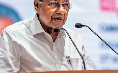 ഒരു ലക്ഷം തൊഴില്‍ അവസരങ്ങള്‍ സൃഷ്ടിക്കും സില്‍വര്‍ ലൈന്‍ യാഥാര്‍ഥ്യമാക്കും; സിപിഎമ്മിന്‍റെ നവകേരള നയരേഖയില്‍ പറയുന്നത്...