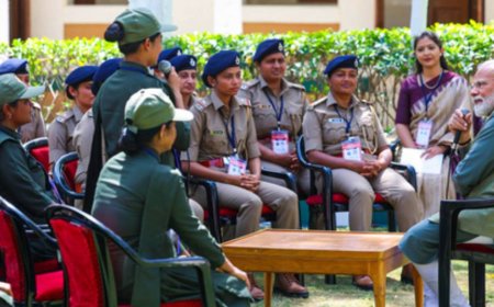 ചരിത്രത്തിലാദ്യമായി പ്രധാനമന്ത്രിക്ക് സുരക്ഷ ഒരുക്കാൻ വനിതാ ഉദ്യോഗസ്ഥർ