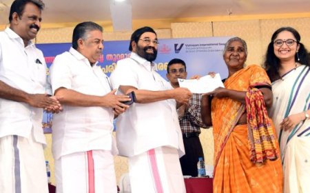 വിഴിഞ്ഞം അന്താരാഷ്ട്ര തുറമുഖ പദ്ധതി: ജീവനോപാധി നഷ്ടപരിഹാരം വിതരണം ചെയ്തു