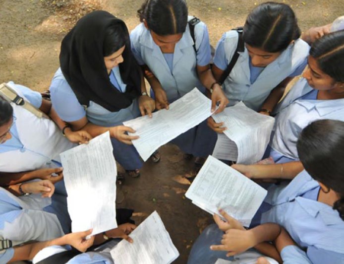 എസ്.എസ്.എൽ.സി. ഫലം വെള്ളിയാഴ്ച; പാഠപുസ്തക വിതരണം ജൂൺ ഒന്നിന് മുൻപ് പൂർത്തിയാക്കും