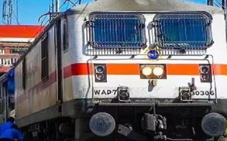 നവരാത്രി കാലത്ത് കൂടുതൽ സ്‌പെഷ്യൽ ട്രെയിനുകൾ; സമയത്തില്‍ മുന്‍കൂട്ടി അറിയിപ്പ്