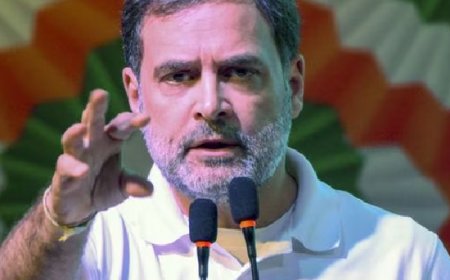 വോട്ട് കൊള്ളയ്ക്കെതിരായ സാമൂഹ്യമാധ്യമ പ്രചാരണത്തിന് തുടക്കം കുറിച്ച് രാഹുൽ ഗാന്ധി