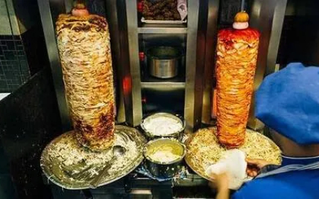 തിരുവനന്തപുരത്ത് ഷവര്‍മ കഴിച്ചനിരവധി പേര്‍ക്ക് ഭക്ഷ്യവിഷബാധ