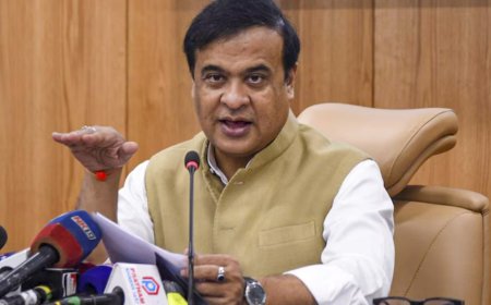 'പാകിസ്ഥാൻ സിന്ദാബാദ്' മുദ്രാവാക്യം വിളിക്കുന്നവരുടെ കാലുകൾ ഒടിക്കുമെന്ന് അസം മുഖ്യമന്ത്രിയുടെ  ഭീഷണി; ഭീകരാക്രമണത്തെ 'പ്രതിരോധിച്ച' 39 പേർ അറസ്റ്റിൽ