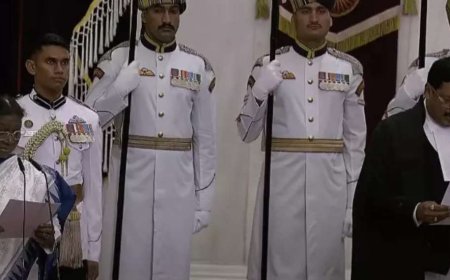 സുപ്രീംകോടതി ചീഫ് ജസ്റ്റിസായി ജസ്റ്റിസ് ഭൂഷണ്‍ രാമകൃഷ്ണന്‍ ഗവായ് ചുമതലയേറ്റു