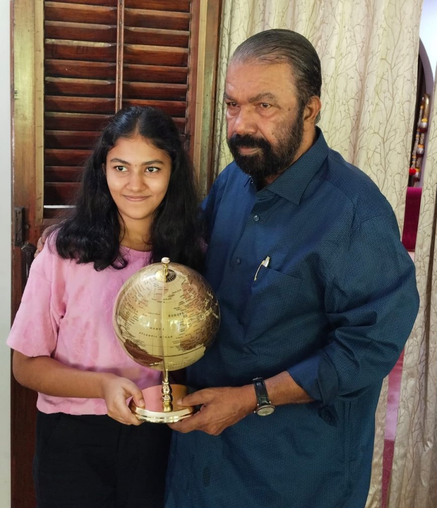കളർ പെൻസിൽ കൊണ്ട് വിസ്മയം തീർത്ത് മാളവിക