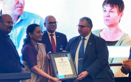 വിക്ടോറിയന്‍ പാര്‍ലമെന്റ് മന്ത്രി വീണാ ജോര്‍ജിനെ ആദരിച്ചു