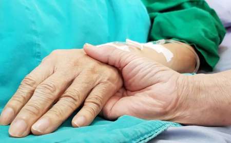 എല്ലാ കിടപ്പുരോഗികൾക്കും പരിചരണം: നിർണായക ചുവടുവയ്പ്പുമായി കേരളം