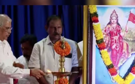 കാവിക്കൊടിയേന്തിയ ഭാരതാംബ ചിത്രം വീണ്ടും വിവാദമാകുന്നു