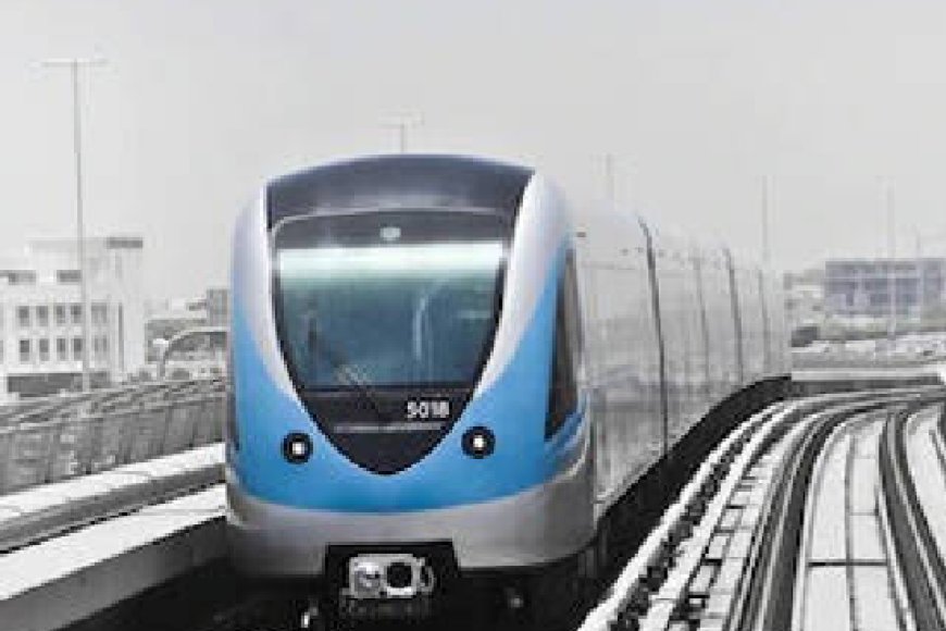 കൊച്ചി മെട്രോ സർവീസ് സാധാരണ നിലയിലായി; ഒന്നര മണിക്കൂർ നീണ്ട തടസ്സം ബ്രേക്ക് തകരാർ മൂലം