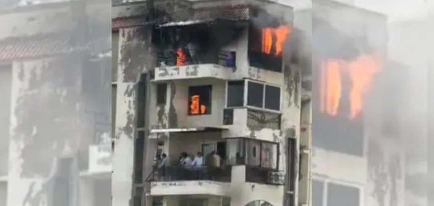 ഡൽഹിയിൽ  അപ്പാർട്ട്മെന്‍റിൽ വൻ തീപ്പിടിത്തം