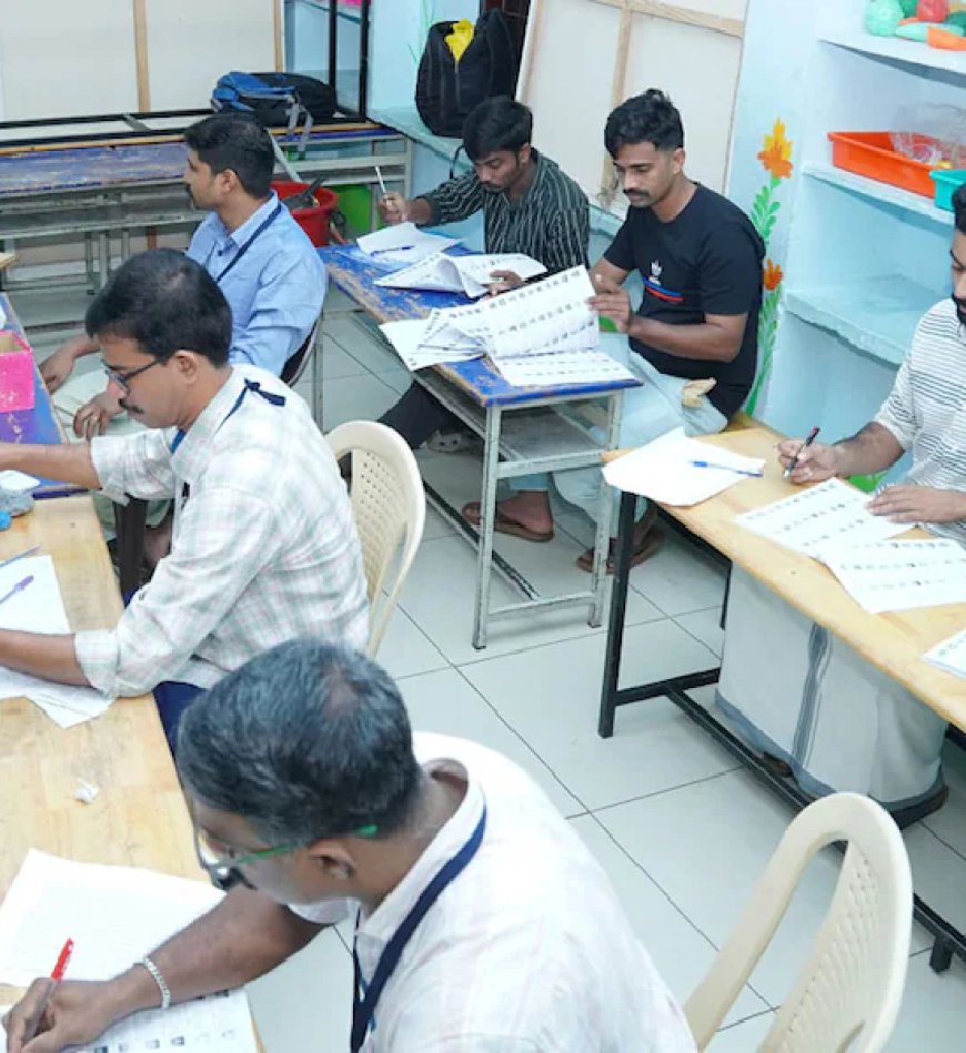 നിലമ്പൂരിൽ വോട്ടെടുപ്പ് ആരംഭിച്ചു; വോട്ടര്‍മാരുടെ നീണ്ടനിര, പത്തുപേര്‍ മത്സരരംഗത്ത്