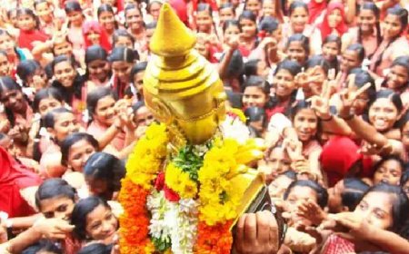 സംസ്ഥാന സ്കൂള്‍ കലോത്സവം തൃശൂരില്‍, കായികമേള തിരുവനന്തപുരത്ത്