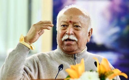 നേതാക്കൾ 75ാം വയസ്സിൽ വിരമിക്കണമെന്ന് മോഹൻ ഭാഗവത്; പരാമർശം വിവാദമായി