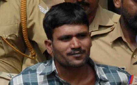 സൗമ്യ കൊലക്കേസ് പ്രതി ഗോവിന്ദച്ചാമി ജയിൽ ചാടി