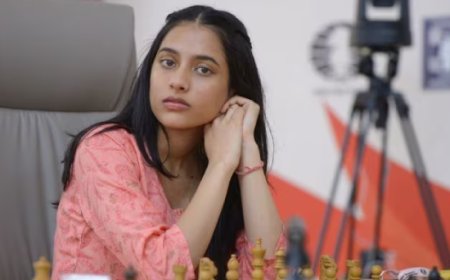 ലോക വനിതാ ചെസ് ലോകകപ്പ് കിരീടം ഇന്ത്യയുടെ ദിവ്യ ദേശ്മുഖിന്