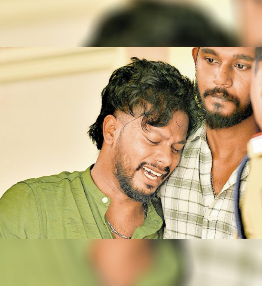 ആദ്യശമ്പളം അമ്മയ്ക്കു നൽകാനെത്തി, മകനെ കാത്തിരുന്നത് അമ്മയുടെ ചലനമറ്റ ശരീരം