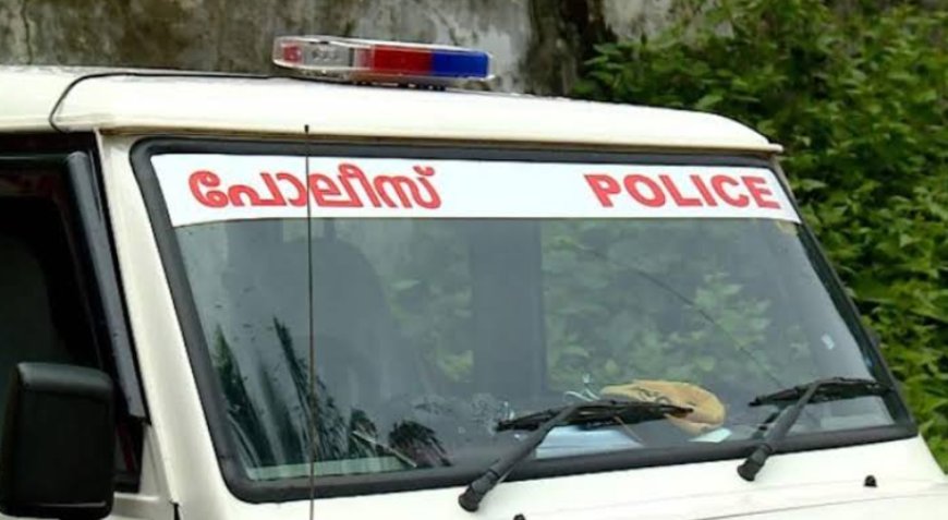 വിഎസിനെ അധിക്ഷേപിച്ച് ഫേസ്ബുക്ക് പോസ്റ്റ്: കേസെടുത്ത് പോലീസ്