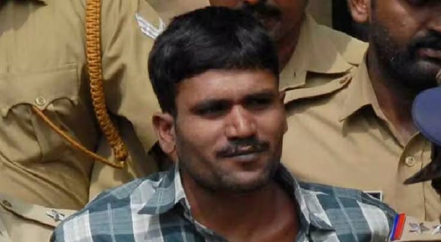 സൗമ്യ കൊലക്കേസ് പ്രതി ഗോവിന്ദച്ചാമി ജയിൽ ചാടി