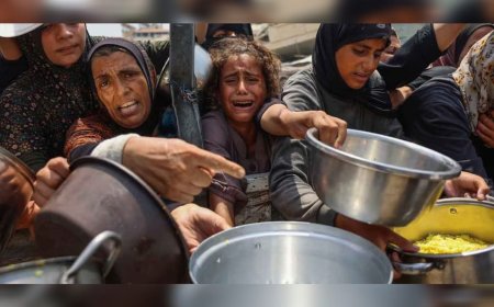 ഗാസ സിറ്റിയിൽ കനത്ത ബോംബാക്രമണം: 123 മരണം; മൂന്ന് കുട്ടികളടക്കം എട്ട് പേർ കൂടി വിശന്നുമരിച്ചു