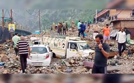 ജമ്മുകശ്മീരിൽ മേഘവിസ്ഫോടനം: 15 മരണം; രക്ഷാപ്രവർത്തനം പുരോഗമിക്കുന്നു