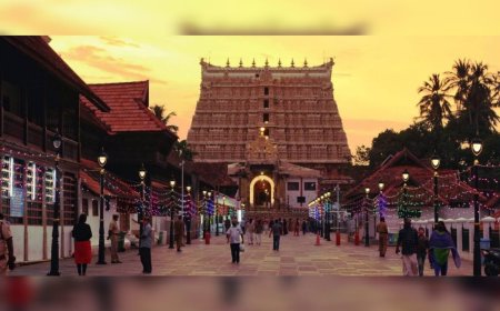 പത്മനാഭസ്വാമി ക്ഷേത്രത്തിലെ കംപ്യൂട്ടര്‍ സംവിധാനത്തിലെ വിവരങ്ങൾ ചോർന്നുവെന്ന് പരാതി