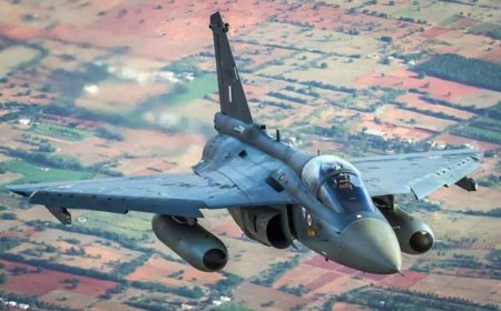 വ്യോമസേനയ്ക്ക് തദ്ദേശീയമായി വികസിപ്പിച്ച തേജസ് യുദ്ധവിമാനങ്ങള്‍ വാങ്ങാന്‍ തീരുമാനം