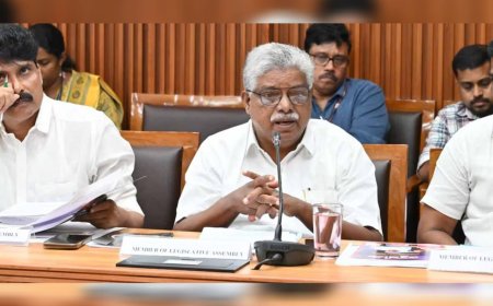 പീരുമേട് എം.എൽ.എ.യും മുതിർന്ന സി.പി.ഐ. നേതാവുമായ വാഴൂർ സോമൻ അന്തരിച്ചു; പൊതു പരിപാടിയിൽ പങ്കെടുക്കുന്നതിനിടെ കുഴഞ്ഞുവീണു