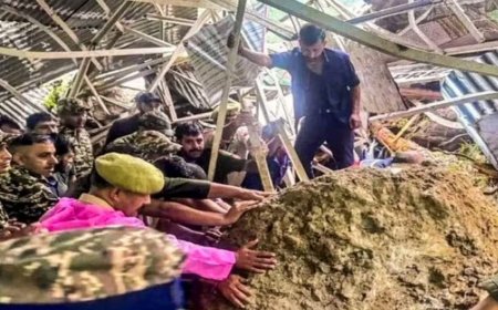 വൈഷ്‌ണോ ദേവി ക്ഷേത്രത്തിലേക്കുള്ള പാതയില്‍ ഉരുള്‍പൊട്ടല്‍; മരണം 34 ആയി; 18 പേര്‍ക്ക് പരിക്ക്