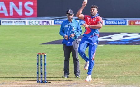 ആലപ്പി റിപ്പിൾസിനെതിരെ നാല് വിക്കറ്റ് വിജയം, കൊല്ലം സെയിലേഴ്സ്  സെമിയിൽ