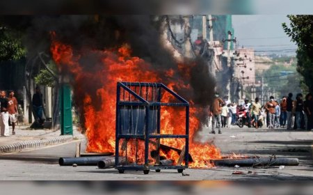 നേപ്പാളിൽ ‘ജെൻ സി’ പ്രതിഷേധം കനക്കുന്നു: ആഭ്യന്തരമന്ത്രി രാജിവച്ചു, വെടിവയ്പിൽ 19 മരണം