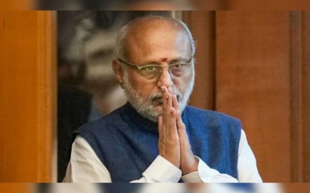 രാജ്യത്തിൻ്റെ പതിനഞ്ചാമത് ഉപരാഷ്ട്രപതിയായി സിപി രാധാകൃഷ്ണൻ സത്യപ്രതിജ്ഞ ചെയ്തു