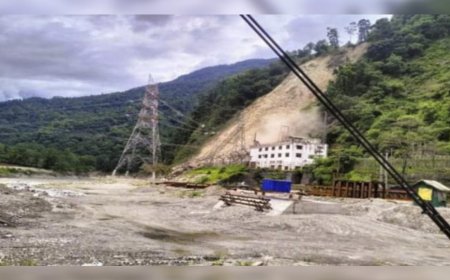 സിക്കിമിൽ കനത്ത മണ്ണിടിച്ചിൽ