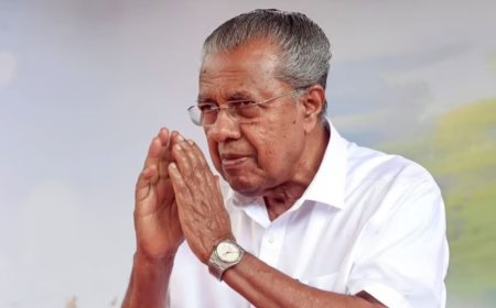 'ചെറുപ്പം മുതലേ ജീവിച്ചത് സ്റ്റാലിന്‍റെ റഷ്യയിലല്ല, നെഹ്റുവിന്‍റെ കീഴിലായിരുന്നു': മുഖ്യമന്ത്രി