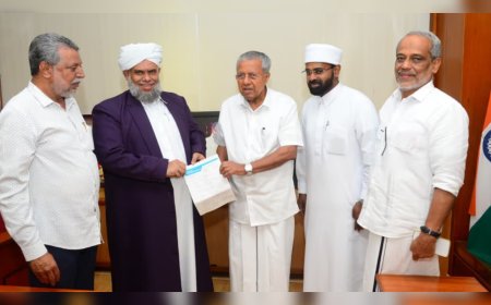 ചൂരൽമല-മുണ്ടക്കൈ ഉരുൾപൊട്ടൽ: കേരള മുസ്ലിം ജമാഅത്ത് ധനസഹായം സർക്കാരിന് കൈമാറി