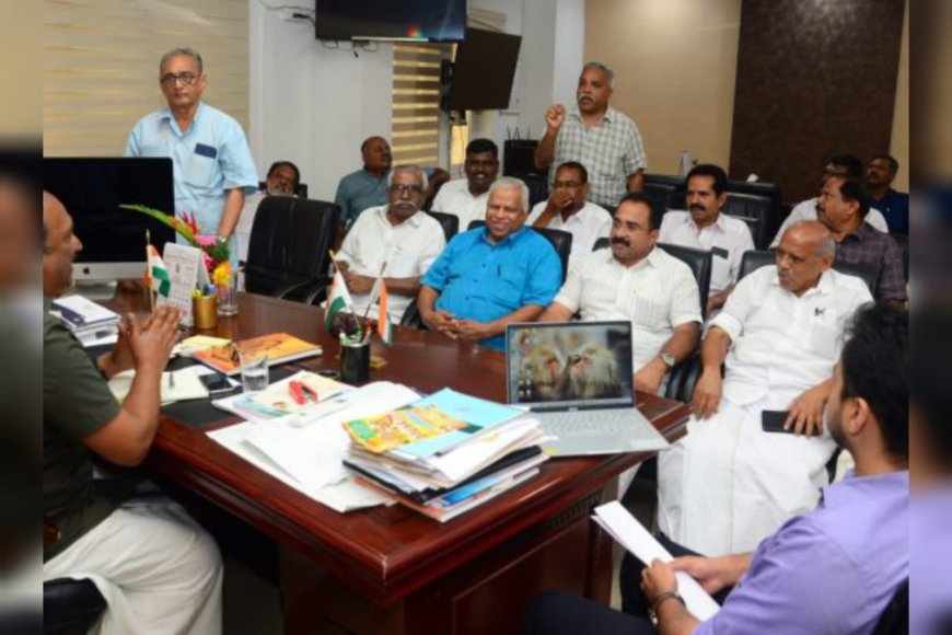 ലോട്ടറിയുടെ ജി.എസ്.ടി വർധന:  ധനകാര്യ മന്ത്രി ട്രേഡ് യൂണിയൻ നേതാക്കളുമായി ചർച്ച നടത്തി