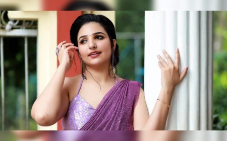 'ആരെയും വേദനിപ്പിക്കാനോ തകർക്കാനോ ഉദേശമില്ല'; നടി റിനി ആന്‍ ജോര്‍ജ് സി.പി.എം വേദിയില്‍