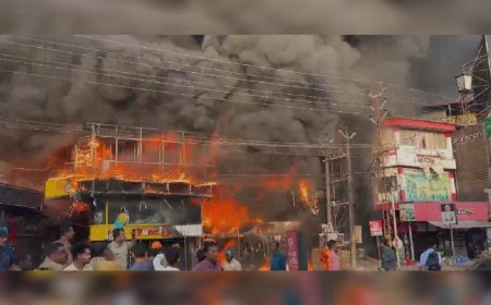 കണ്ണൂർ തളിപ്പറമ്പിൽ ‍വൻ തീപിടിത്തം