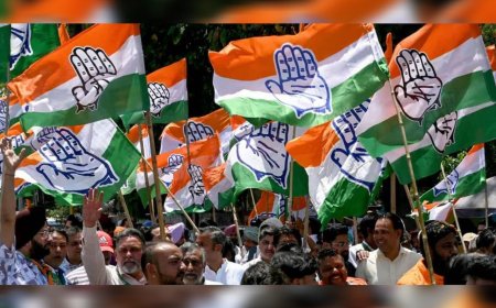 കെ.പി.സി.സി പുനഃസംഘടന പ്രഖ്യാപിച്ചു; 13 വൈസ് പ്രസിഡന്‍റുമാർ, 58 ജനറൽ സെക്രട്ടറിമാർ; സന്ദീപ് വാരിയർ ജനറൽ സെക്രട്ടറി