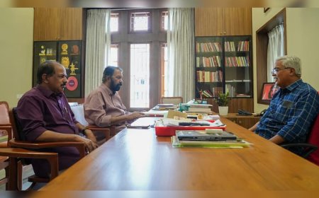 'എല്ലാ പ്രശ്‌നവും തീരും; സംസാരിച്ച കാര്യങ്ങള്‍ വെളിപ്പെടുത്തില്ല'; സിപിഐ ആസ്ഥാനത്തെത്തി ബിനോയ് വിശ്വത്തെ കണ്ട് വി. ശിവന്‍കുട്ടി