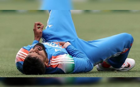 ആന്തരിക രക്തസ്രാവം; ഏകദിനത്തിനിടെ ശ്രേയസ് അയ്യര്‍ക്കേറ്റ പരിക്ക് ഗുരുതരമെന്ന് റിപ്പോര്‍ട്ട്