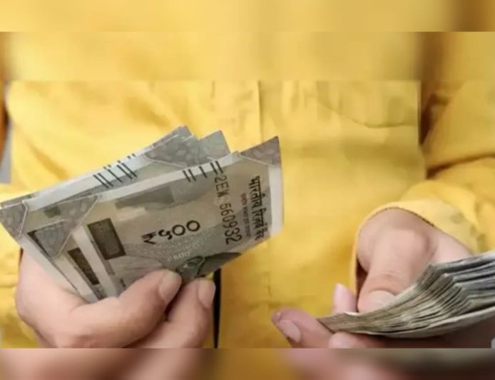 കേന്ദ്ര സർക്കാർ ജീവനക്കാരുടെ ക്ഷാമബത്ത 60 ശതമാനമായി ഉയർത്തി; 2 ശതമാനം വർധനവിന് കേന്ദ്ര മന്ത്രിസഭയുടെ അംഗീകാരം