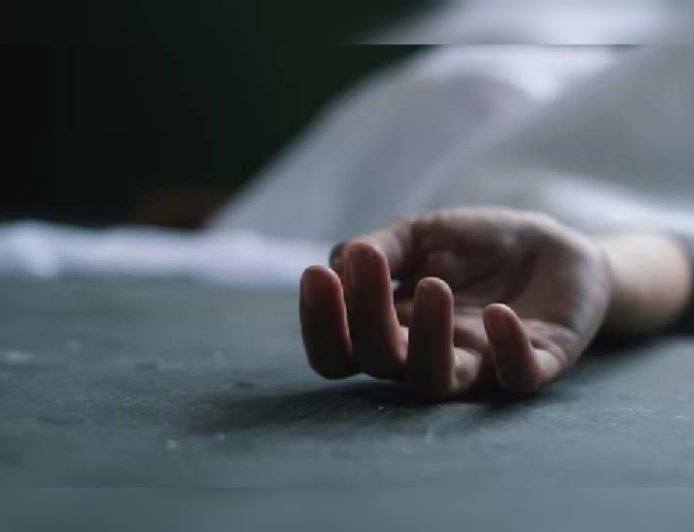 മൃതദേഹവുമായി 4 കിലോമീറ്റർ നടന്ന് കുടുംബം; ആംബുലൻസ് നിഷേധിച്ചെന്ന് പരാതി
