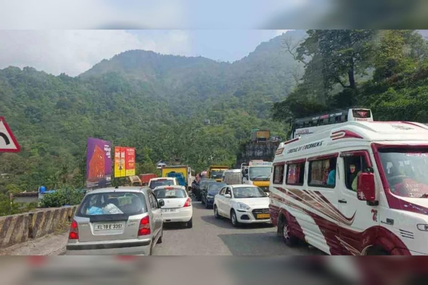 പൂജ, ദസറ; താമരശ്ശേരി ചുരത്തിൽ രൂക്ഷമായ ഗതാഗതക്കുരുക്ക്